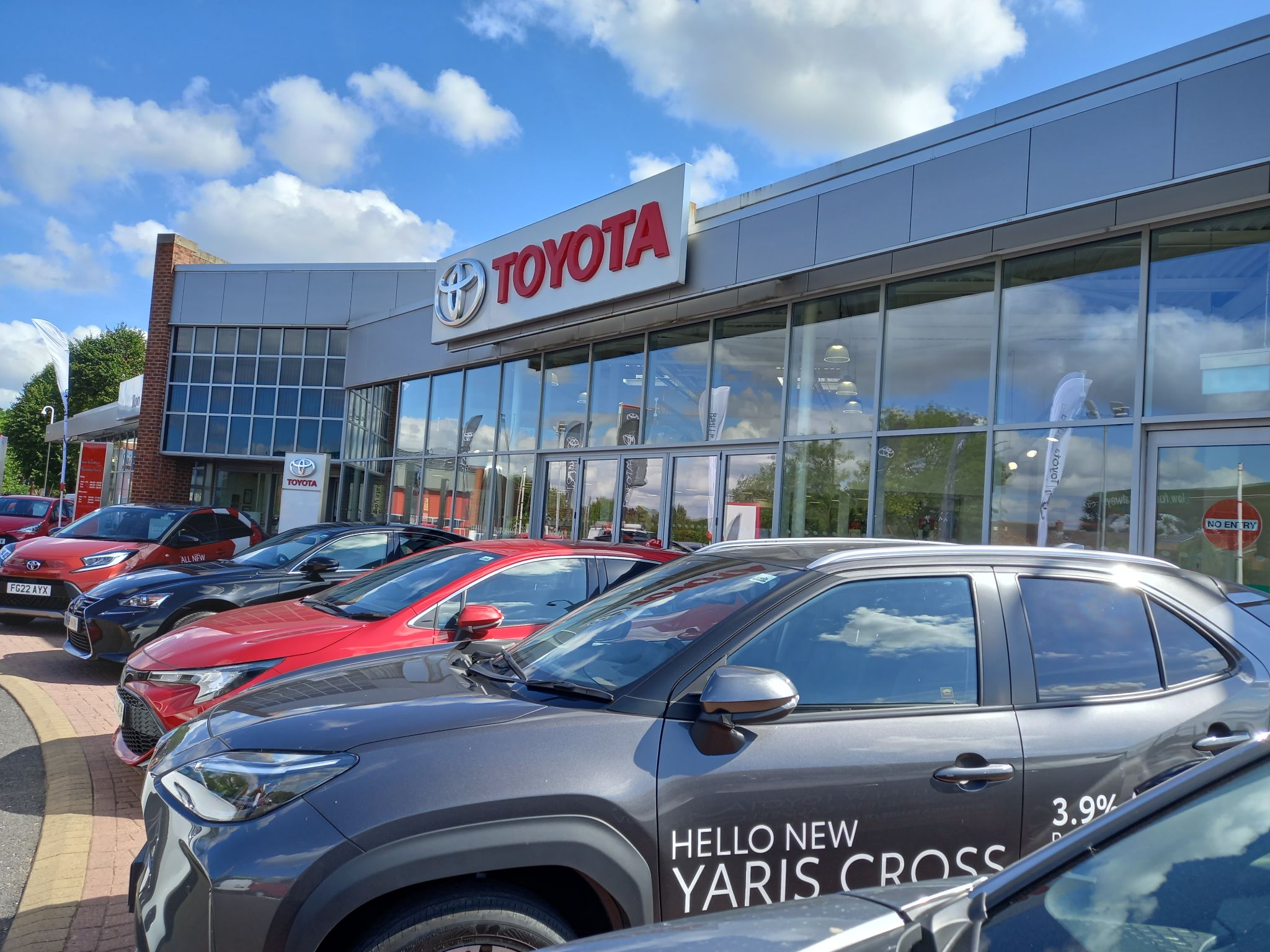 Ron Brooks Toyota Ilkeston Car dealership in Ilkeston AutoTrader